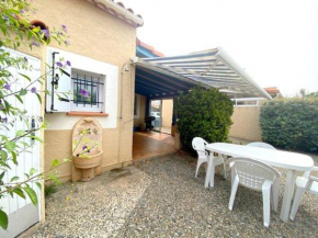 Villa familiale proche plage avec jardin et terrasse, 6 personnes, WIFI, parking inclus - FR-1-782-67